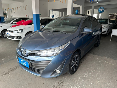 Toyota Yaris Azul 2019