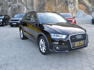 Audi Q3 AMBIENTE 2.0 TFSI AT