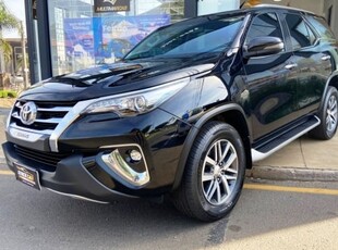 TOYOTA HILUX SW4