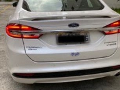 Ford Fusion 2.0 16V Hybrid Titanium (Aut)