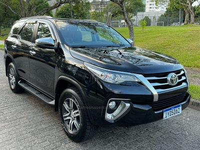 HILUX SW4 2.7 SRV 4X2 16V FLEX 7 LUGARES 4P AUTOMATICO 2018