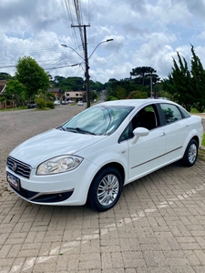 LINEA 1.8 ESSENCE 16V FLEX 4P MANUAL 2015