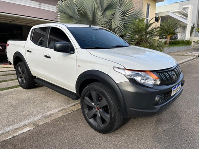 Mitsubishi L200 2.4 Triton Gl Cab. Dupla 4x4 4p