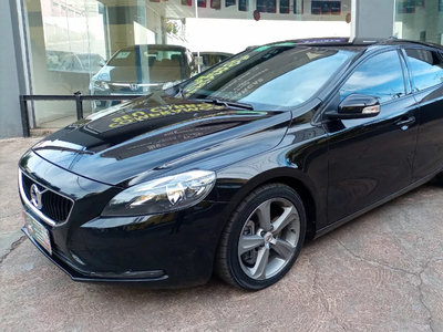 Volvo V40 2.0 T4 Kinetic Drive-e 5p