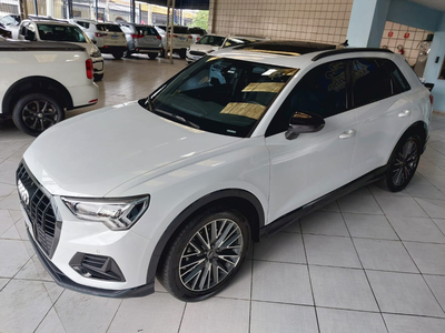 Audi Q3 1.4 Black Tfsi S-tronic 5p