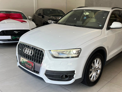 Audi Q3 2.0 Tfsi Ambiente S-tronic Quattro 5p