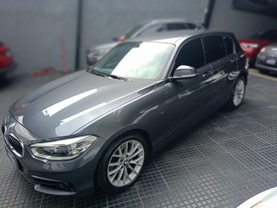 BMW Serie 1 2.0 Sport Active Flex Aut. 5p