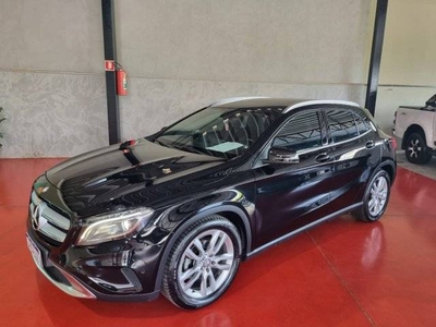 GLA 200 Preto 2015