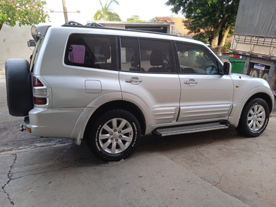 Mitsubishi Pajero Full 3.2 Gls Aut. 5p