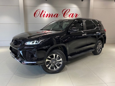 HILUX SW4 2.8 SRX 4X4 DIAMOND 16V TURBO DIESEL 4P 7 LUGARES AUTOMATICO 2024