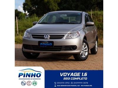 Volkswagen Voyage 1.6 Total Flex 2013