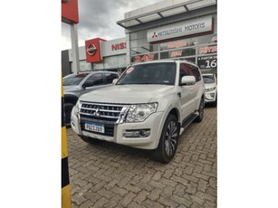 Mitsubishi Pajero Full 3.2 DI-D 5D HPE 4WD 2019