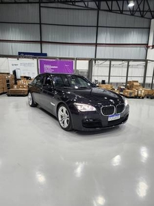 BMW 750i 4.4 M SPORT SEDAN V8 32V GASOLINA 4P AUTOMÁTICO