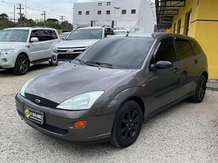 Ford Focus Hatch 1.8 16V 2001