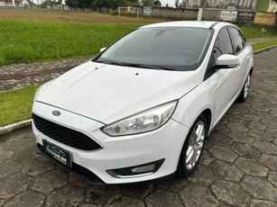 Ford Focus Sedan SE Plus 2.0 PowerShift 2016