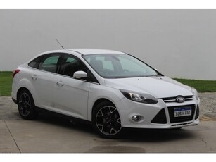 Ford Focus Sedan Titanium 2.0 16V PowerShift 2014