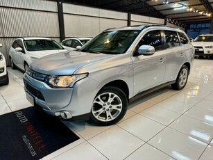 Mitsubishi Outlander 2.0 16V CVT 2015