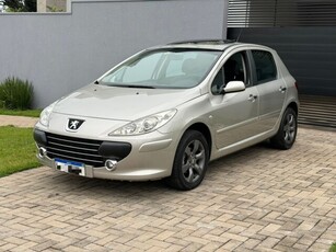 Peugeot 307 Hatch. Presence 1.6 16V (flex) 2010