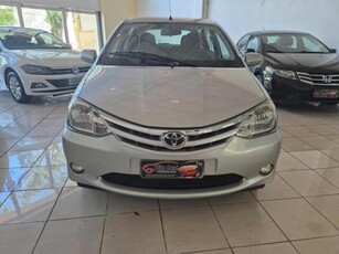 Toyota Etios Hatch Etios XLS 1.5 (Flex) 2013