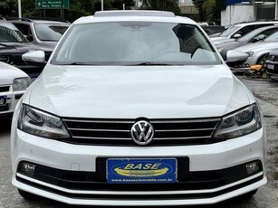 Volkswagen Jetta 2.0 TSI Highline DSG 2016