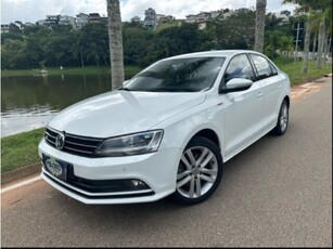 Volkswagen Jetta 2.0 TSI Highline DSG 2016