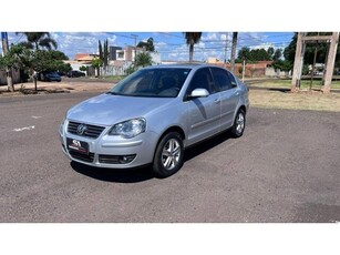 Volkswagen Polo Sedan Comfortline 1.6 8V (Flex) 2011