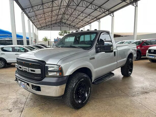 Ford F-250 Xlt 3.9 2p
