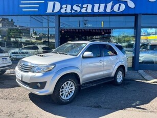 Toyota SW4 SRV 3.0 TDI 4X4 (5 Lugares) 2012