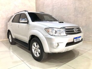 Toyota SW4 SRV 4x4 3.0 Turbo (aut) 2010