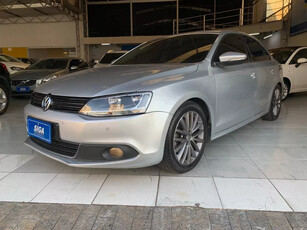 Volkswagen Jetta 2.0 Tsi Highline 4p 211 hp