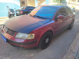 Volkswagen Passat 1.8 Turbo 4p Automática