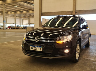 Volkswagen Tiguan 2.0TSI AWD