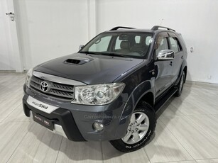 HILUX SW4 3.0 SRV 4X4 7 LUGARES 16V TURBO INTERCOOLER DIESEL 4P AUTOMATICO 2010