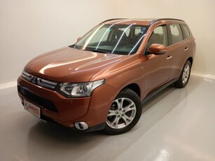 Mitsubishi Outlander GT 4WD 3.0 V6 (Aut) 2015