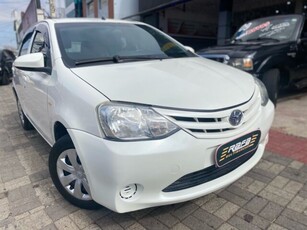 Toyota Etios Hatch Etios X 1.3 (Flex) 2015