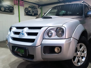 MITSUBISHI PAJERO SPORT 2010