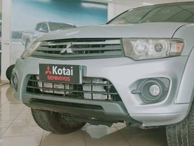 MITSUBISHI L200 TRITON 3.2 HPE 4X4 CD 16V TURBO INTERCOOLER DIESEL 4P AUTOMÁTICO