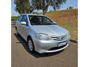 Toyota Etios Hatch Etios XS 1.3 (Flex) 2013