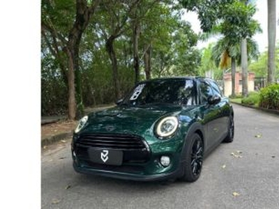 Mini Cooper 1.5 12v Twinpower Gasolina 4p Steptronic