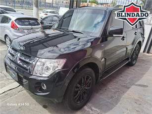 Mitsubishi Pajero Full 3.8 HPE 4X4 V6 24V GASOLINA 4P AUTOMÁTICO