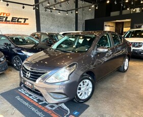 Nissan Versa 1.6 SV CVT (Flex)