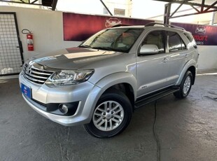 TOYOTA HILUX SW4