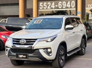 TOYOTA HILUX SW4