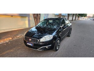 Fiat Linea Essence 1.8 16V (Flex) 2015