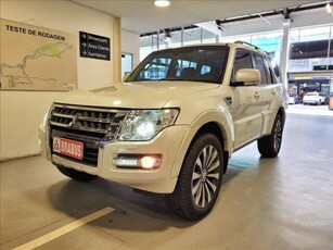 Mitsubishi Pajero Full 3.2 DI-D 5D HPE 4WD 2019