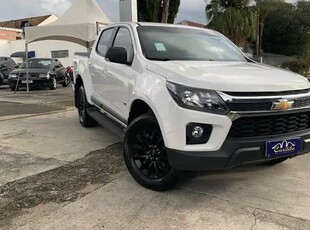 S10 LT 2023 com apenas 5.200 km