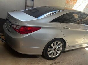 Sonata 2.4 muito novo