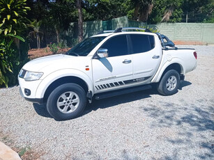 Mitsubishi L200 3.2 Triton Hpe Cab. Dupla 4x4 Aut. 4p