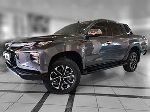 Mitsubishi L200 TRITON 2.4 16V TURBO DIESEL SPORT HPE-S CD 4P 4X4 AUTOMÁTICO