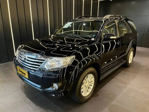 Toyota Hilux SW4 SRV D4-D 4x4 3.0 TDI Dies. Aut 2015